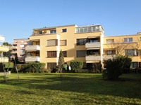 Liegenschaft vom Spielplatz her